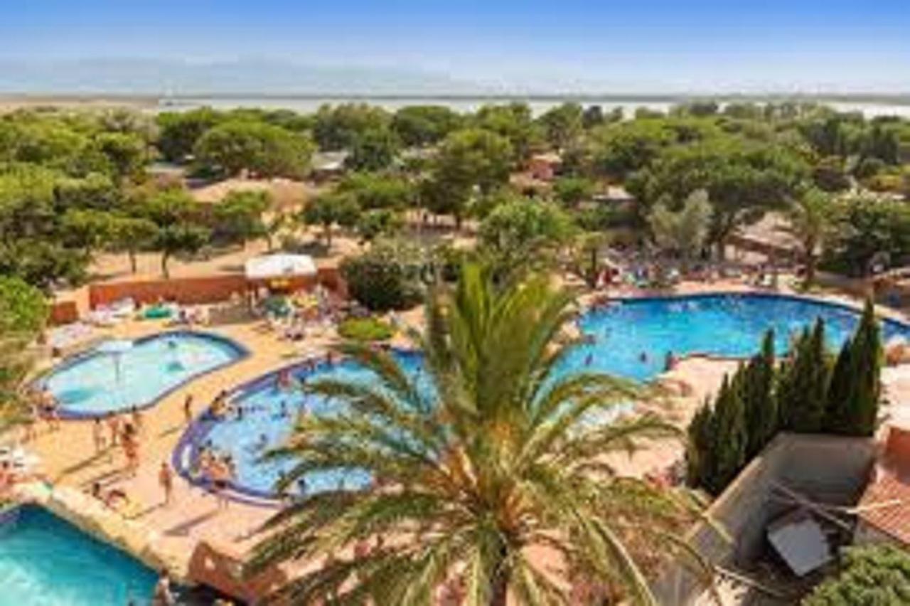 Mhvacances Louent Plusieurs Mobilhomes Dans Camping 4 Etoiles A 200M De La Plage Et Cure Thermale Canet-en-Roussillon Eksteriør bilde